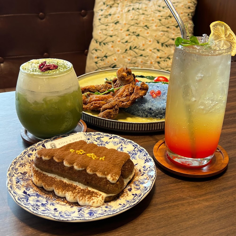 Alley & Daisy Cafe (Jalan Trus)